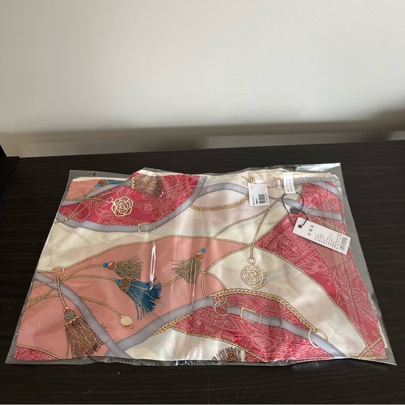 Chinese Silk scarf - Picture 5 of 6